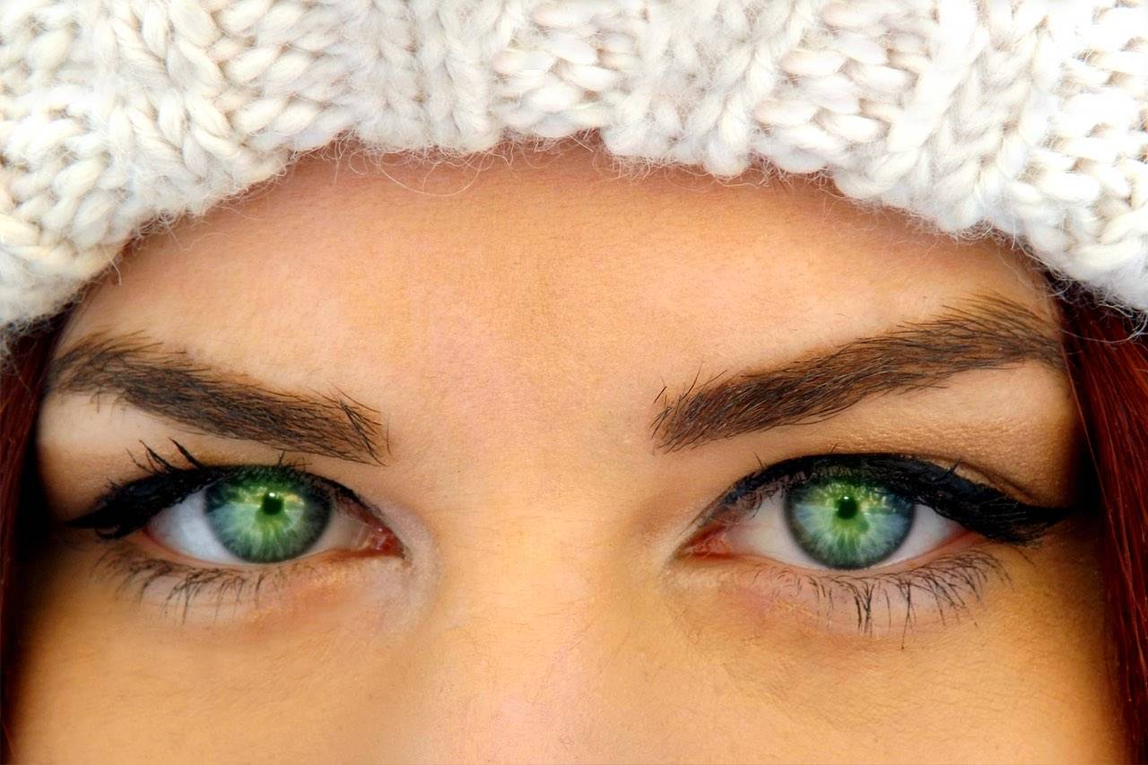 eyes green close up woman